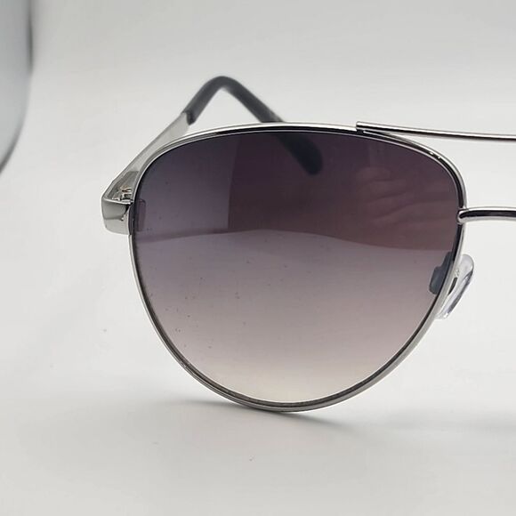 Foster Grant Asher Silver & Black Aviator Sunglasses main image 9